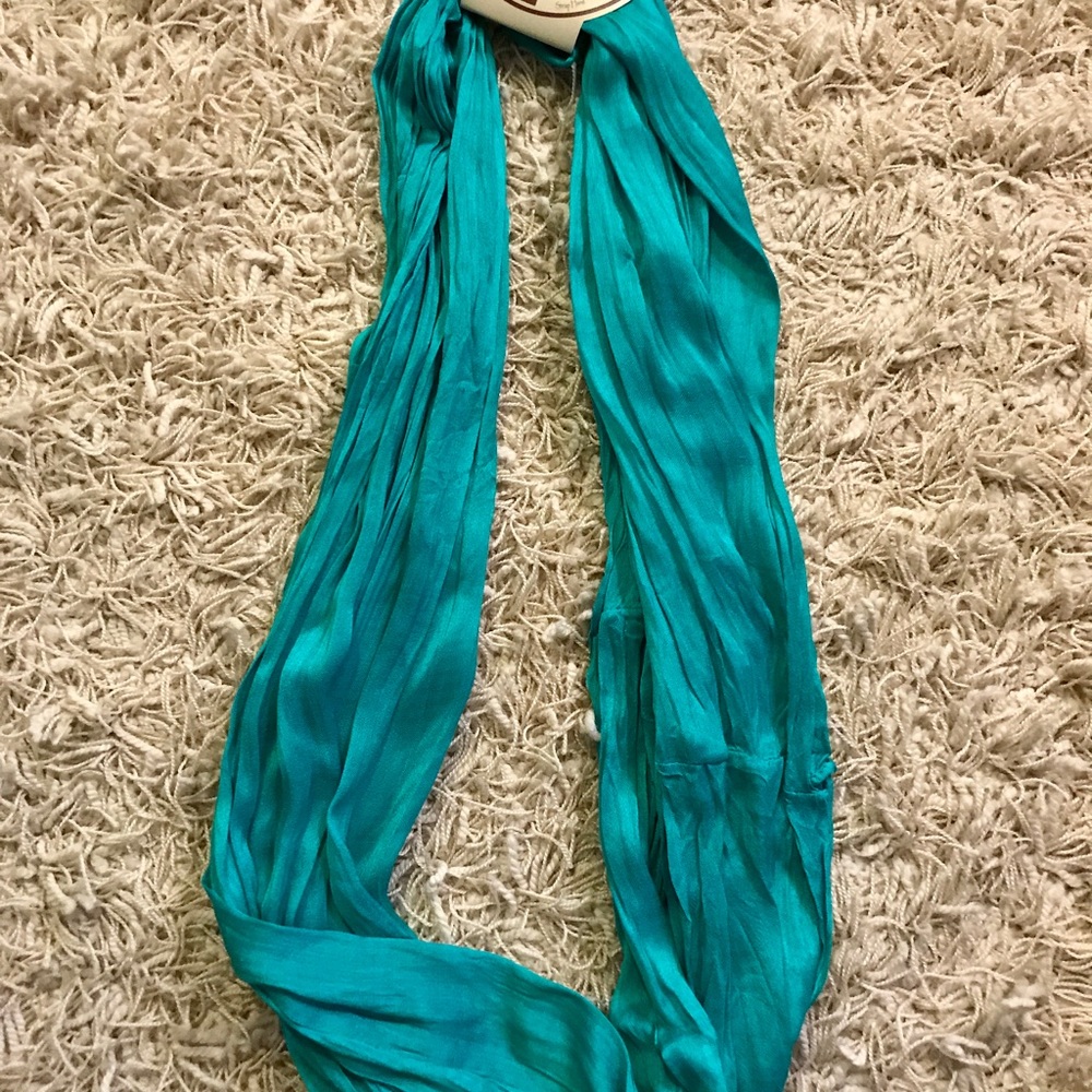 New Infinity Scarf - Picture 3 of 6